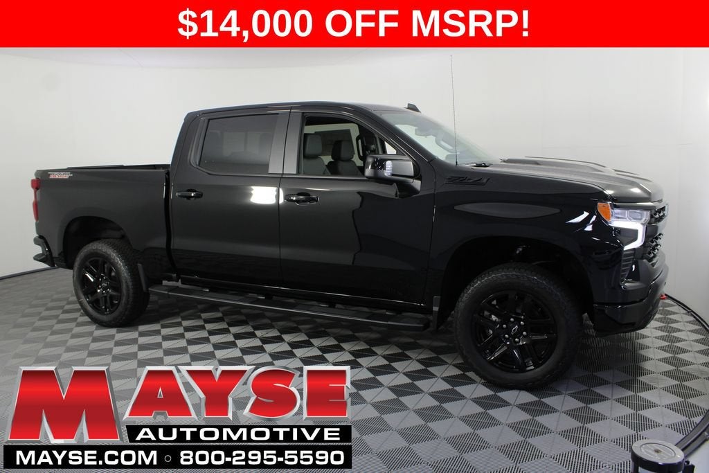 2026 Chevrolet Silverado 1500 LT Trail Boss in Black — front three-quarter view